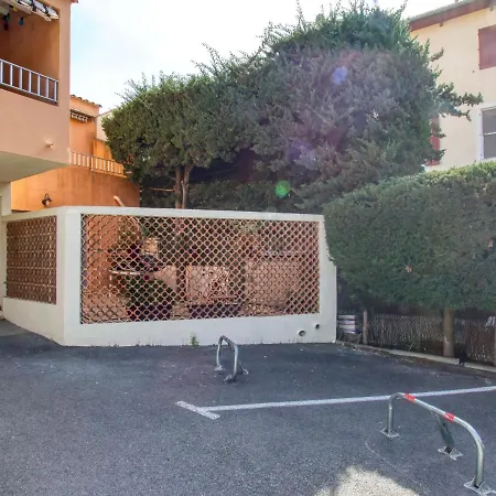 L'astrolabe By Interhome