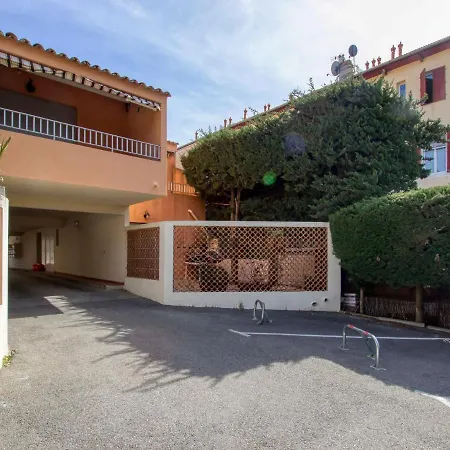 L'astrolabe By Interhome * サン・シル・シュル・メール